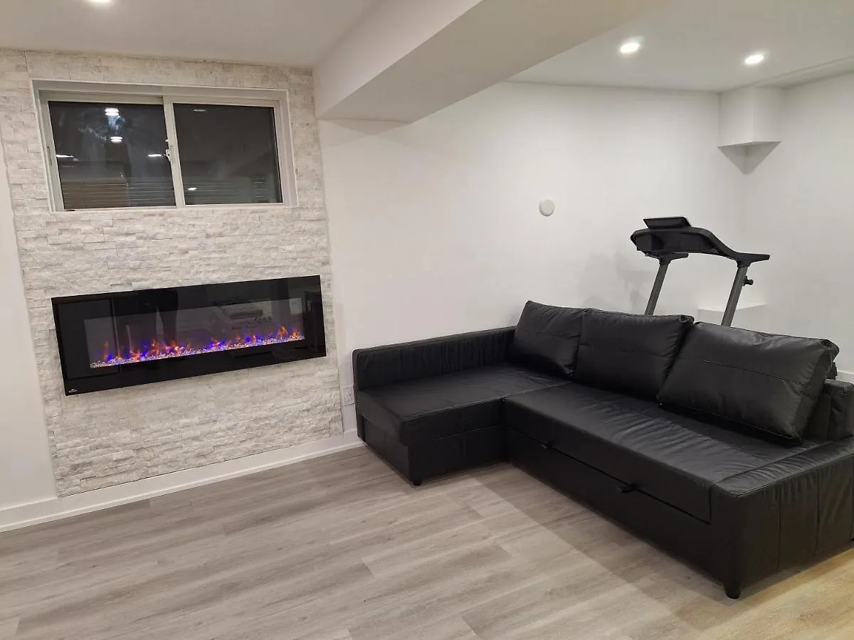 Independent Basement Studio Suite Ottawa 0*,  Canada